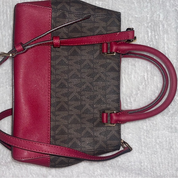 Michael Kors Purse - Picture 2 of 4